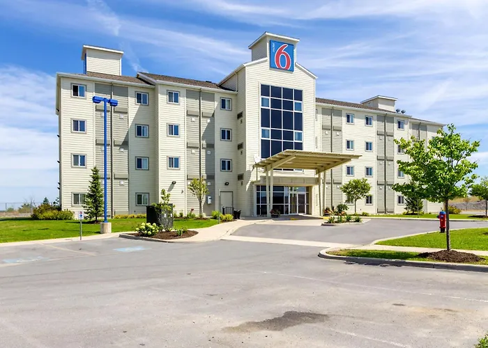 Motel 6-Kingston, On