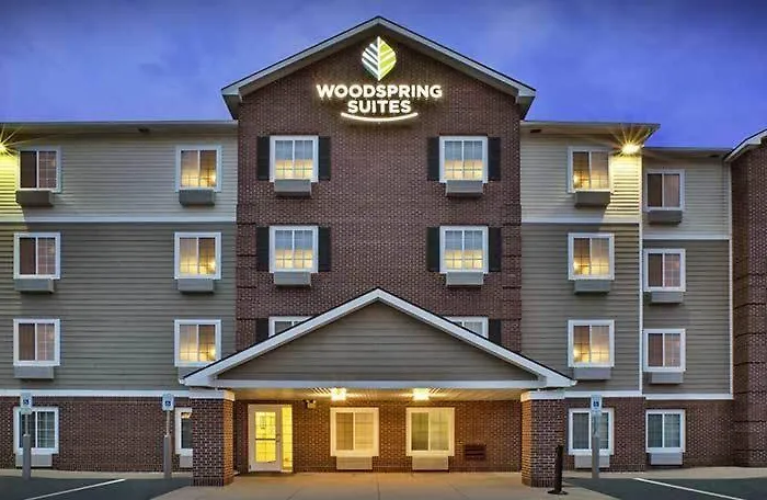 Woodspring Suites Holland - Grand Rapids