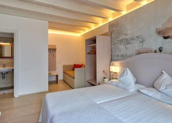 Hotel Riviera Panoramic Green Resort