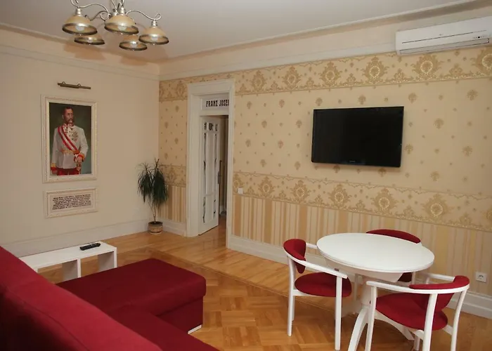 Fontush Boutique Hotel