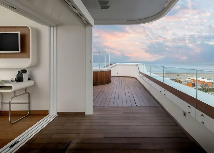 T-Suite Hotel