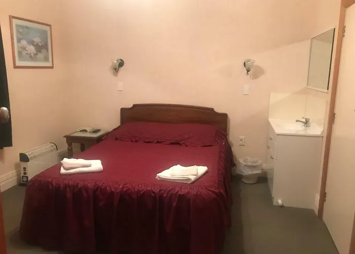 Feilding Hotel