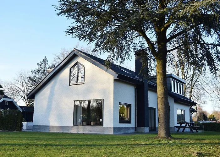 Groeps Villa 24 Pers.