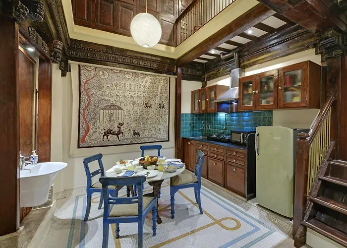 Dodhia Haveli Living 18Th-Century Heritage Pol Life Ahmedabad