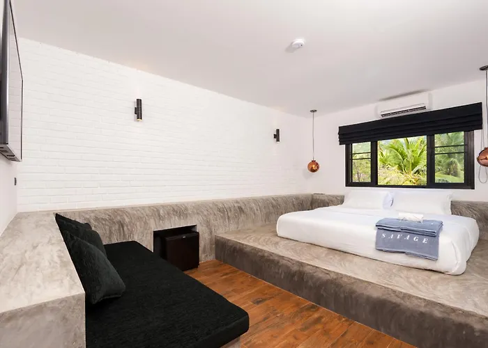 Savage Hostel Koh Tao