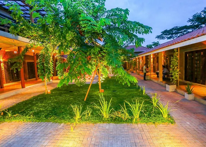 Olinia Airport Hotel