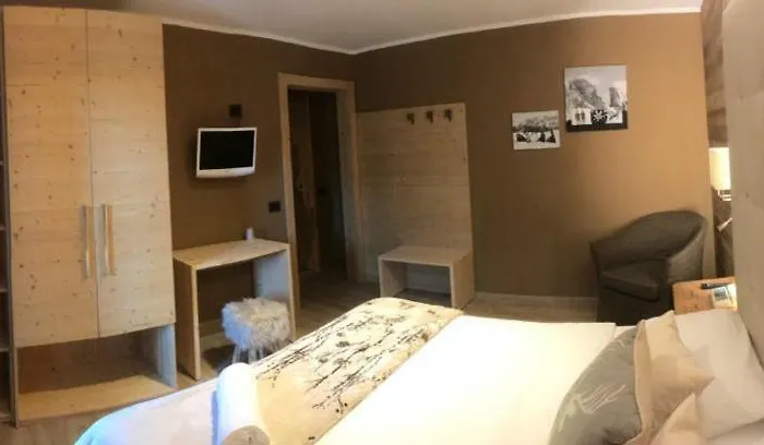 Arnica Mountain Hotel