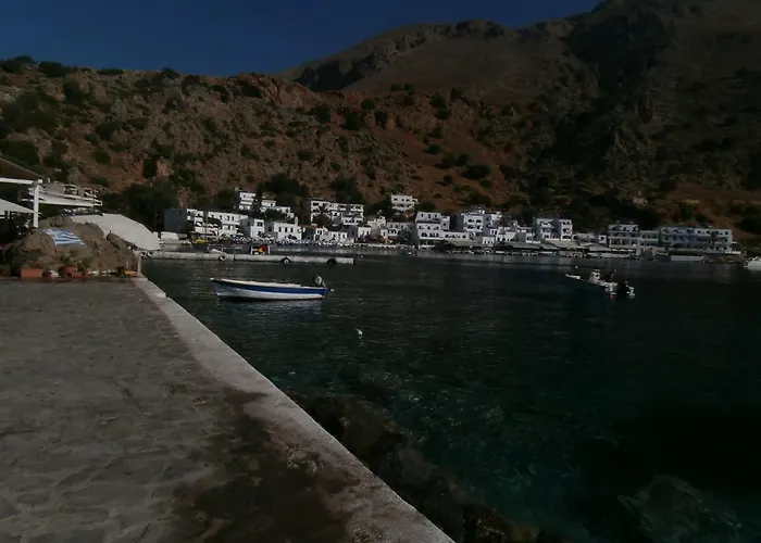 Oasis Hotel Loutro
