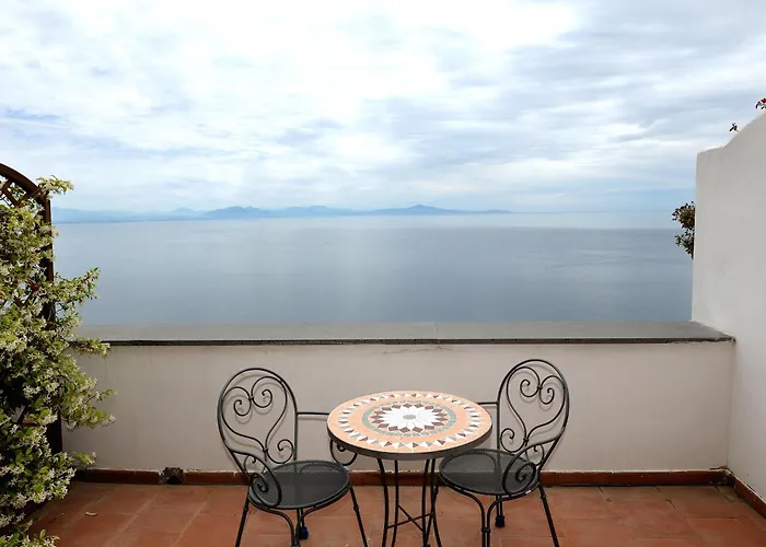 Felice Apartments