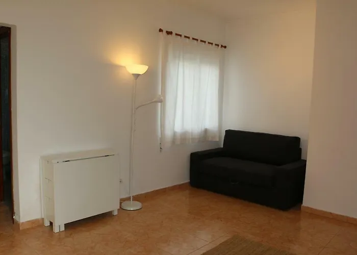 Home4U - Cosy Apartment With Fantastic Terrace