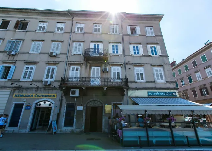 Apartments Del Molo