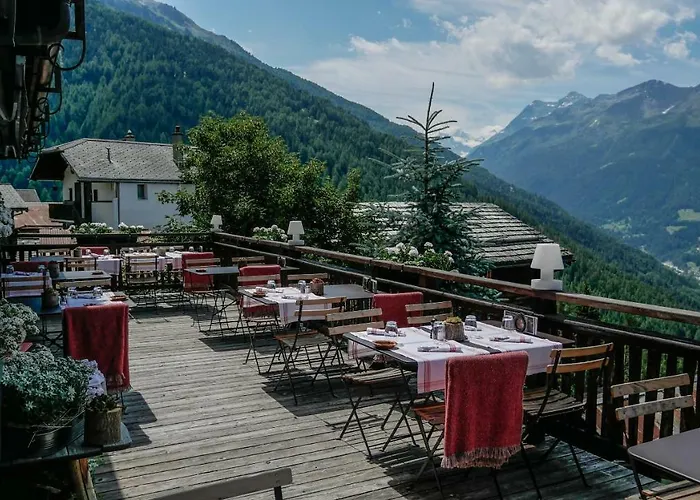 Hotel Le Grand Chalet Favre