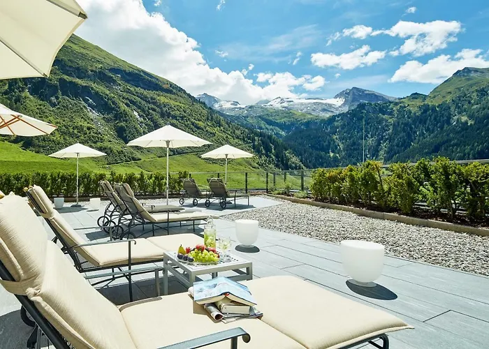 Hotel Berghof Crystal Spa & Sports