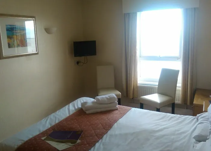 Monarch Hotel