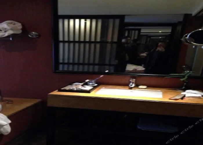 Yunmeng Hotel