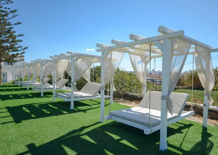 Birikos Studios & Apartments