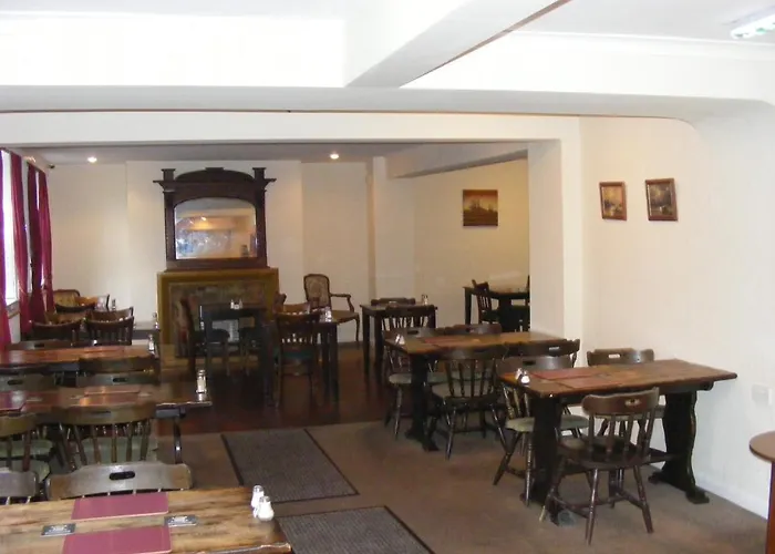 Highlander Hotel
