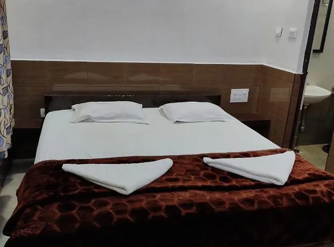 Hotel Sugam Karaikudi