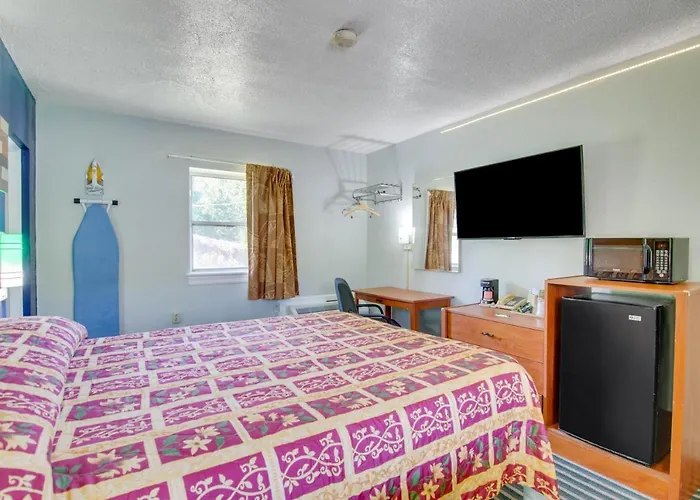 Scottish Inns Collinsville - Martinsville