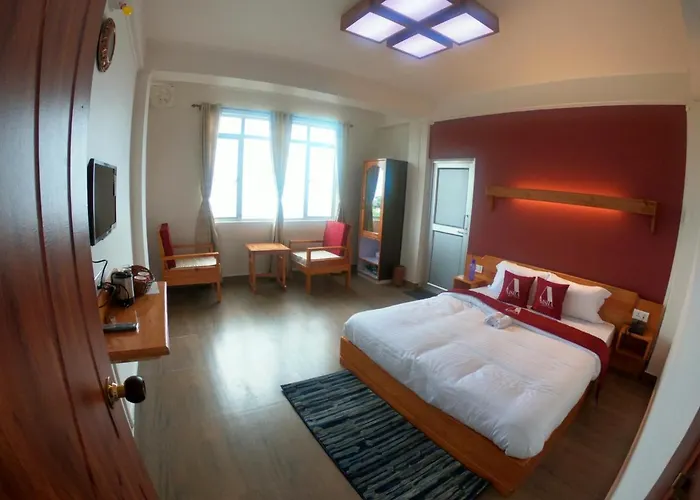 Aisha Guest House Bed & Breakfast