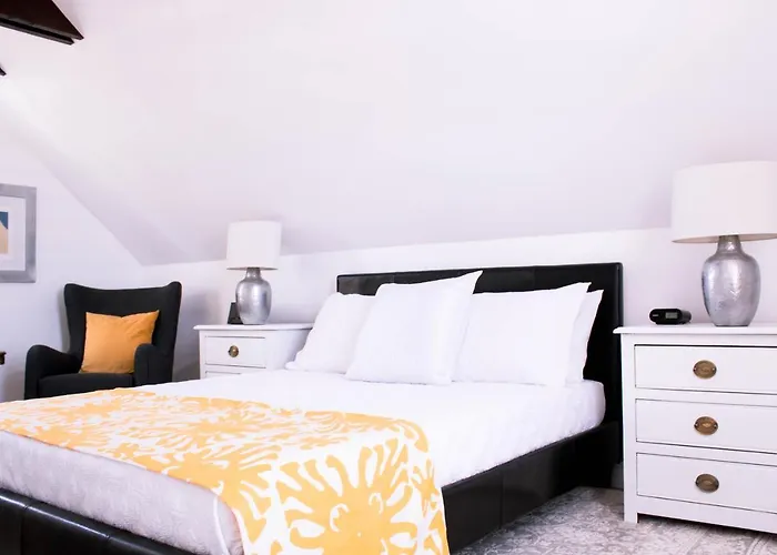Cavendish Heights Suites