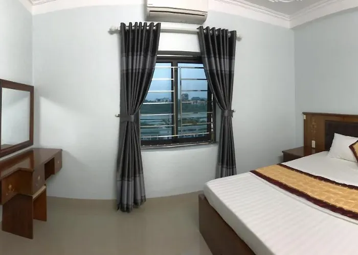 Binh Minh Riverside Hotel