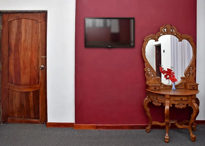 Roshan Guest House