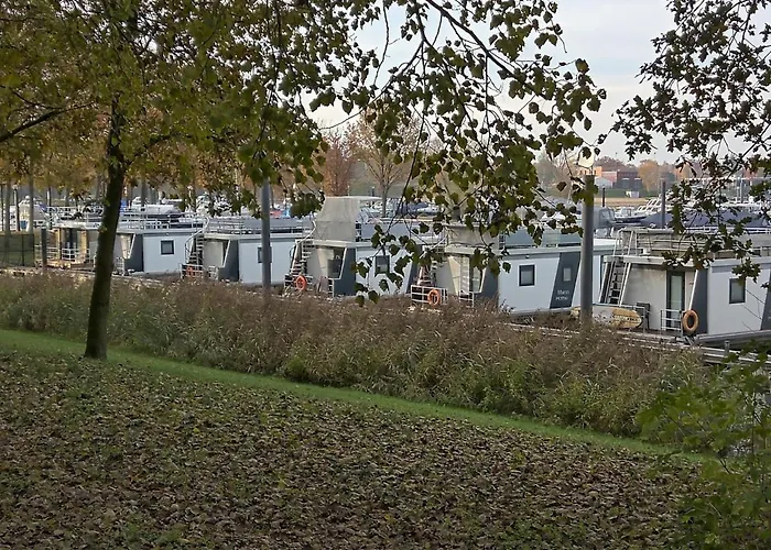 Hausboot Leukermeer Well