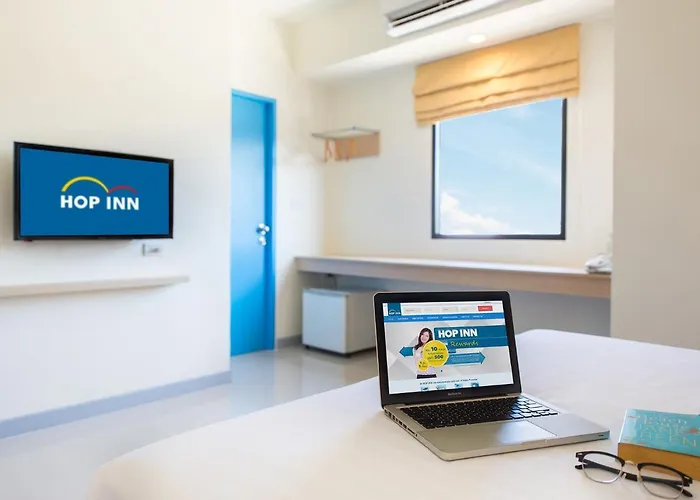 Hop Inn Nakhon Pathom