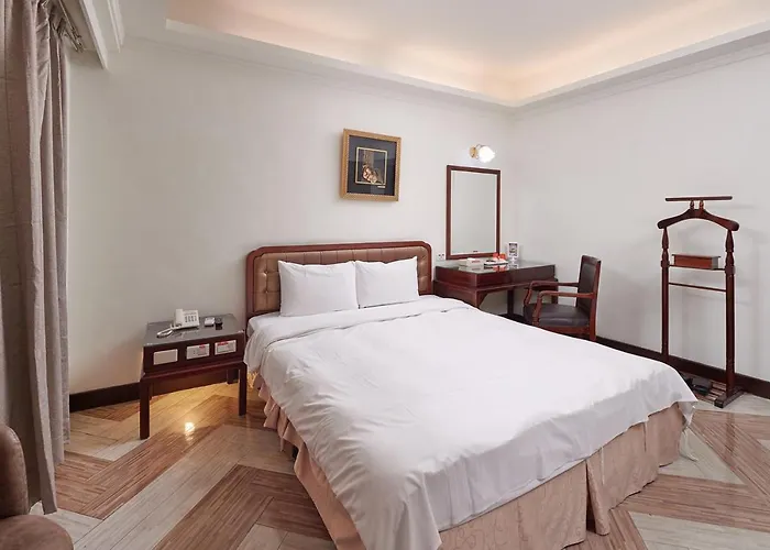 Peach Hotel