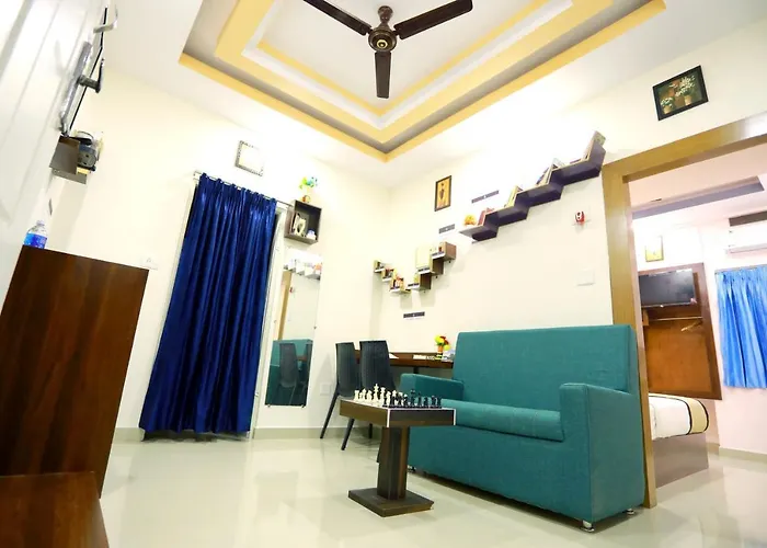 Base9 Hotel - Cochin Airport