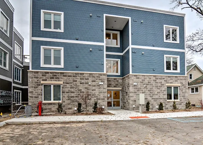 Centrally Located Traverse City Condo 1 Mi To Bay