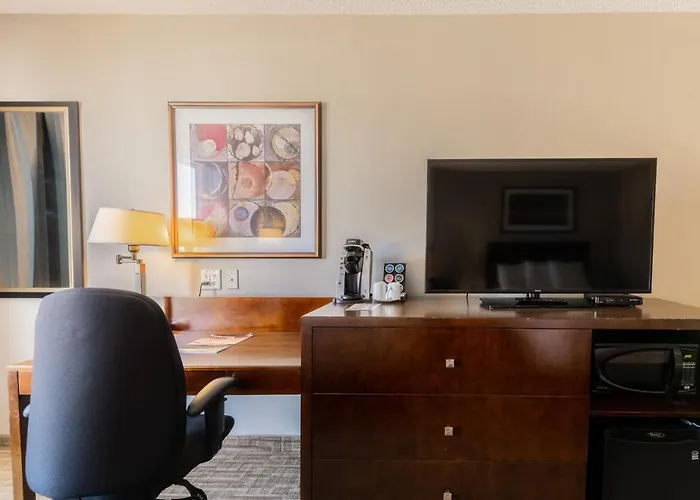 Doubletree By Hilton Kelowna
