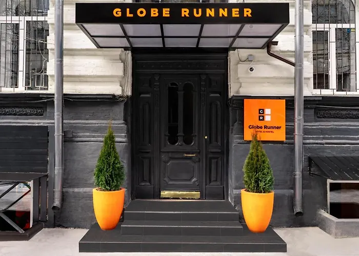 Globe Runner Rooms&Dorms