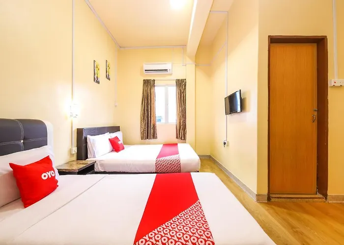 Oyo 703 Myra Hotel