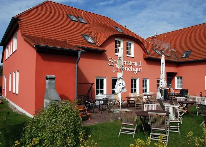 Das kleine Hotel und Ferienwohnungen auf Mönchgut!