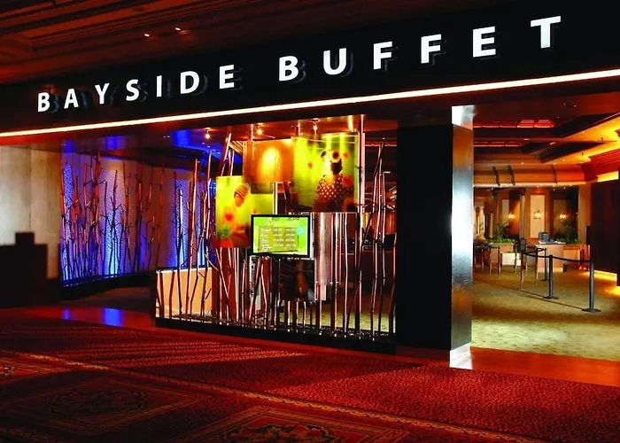 Mandalay Bay Resort And Casino By Suiteness