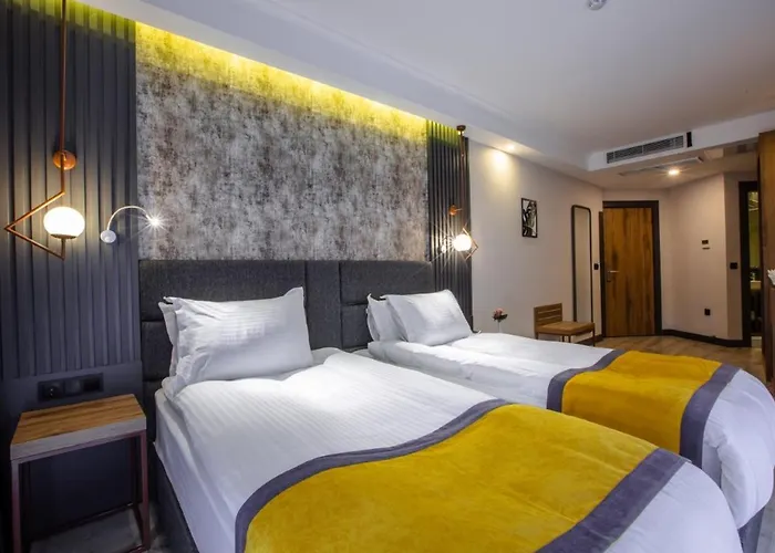 Kayhan City Hotel