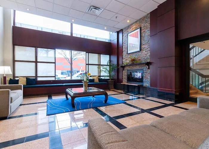 Hamilton Plaza Hotel And Conference Center