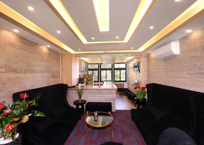 Tzukim Boutique - Desert Traveler's Hotel in Mitzpe Ramon - מלון בוטיק צוקים