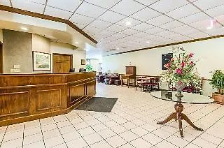 Econo Lodge Inn & Suites Southwest