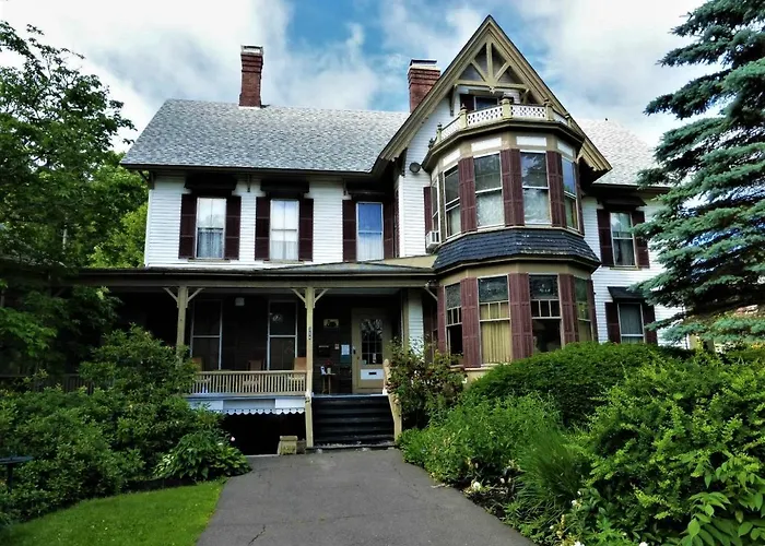 Black Swan Inn Tilton