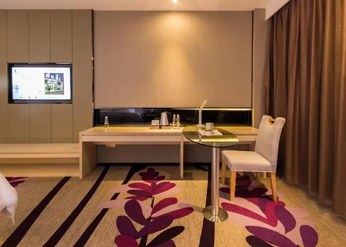Lavande Hotel Qingyuan Sports Park Municipal Government