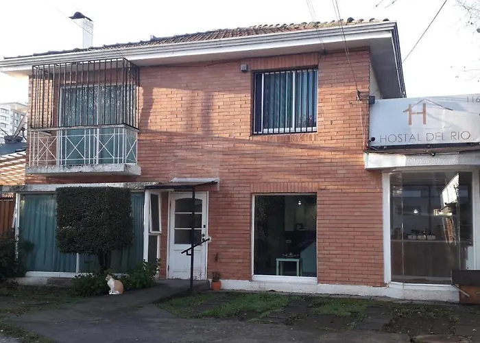 Hostal Del Rio
