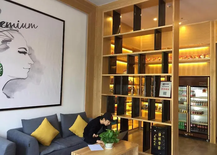 7Days Premium Yichang Wanda Plaza Canal Park Branch
