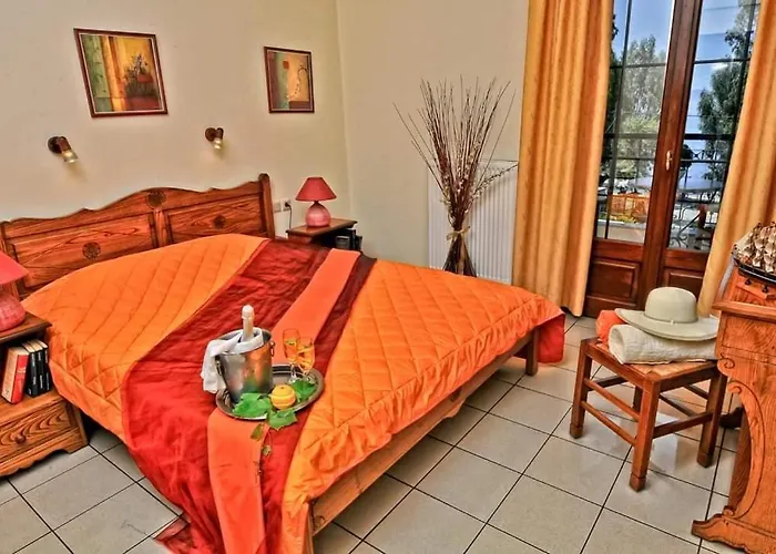 Pegasus Hotel & Coastal Cafe