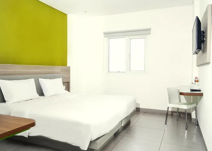 Lynn Hotel Serang